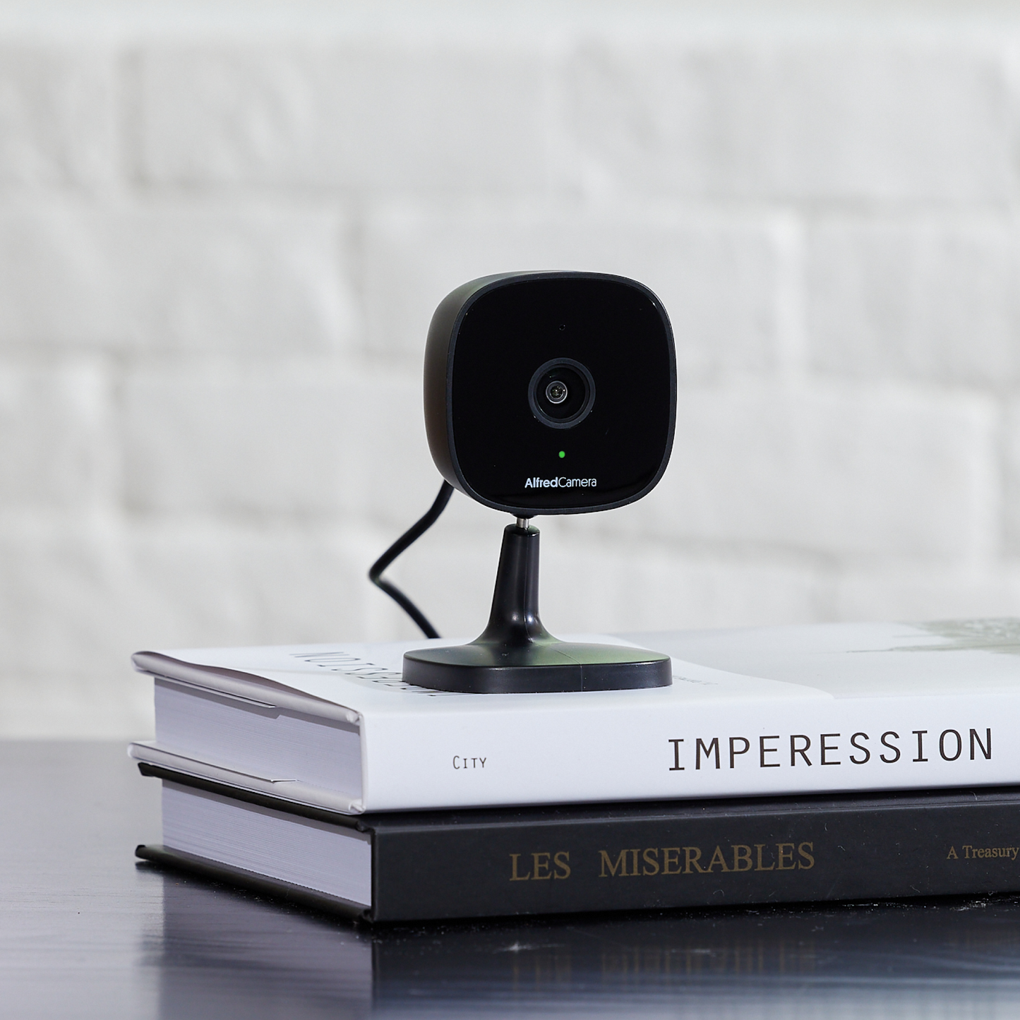 AlfredCam Black - Indoor Security Camera